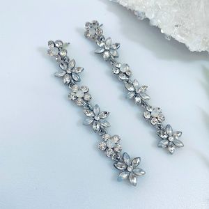New Crystal Flower Duster Earrings nwot